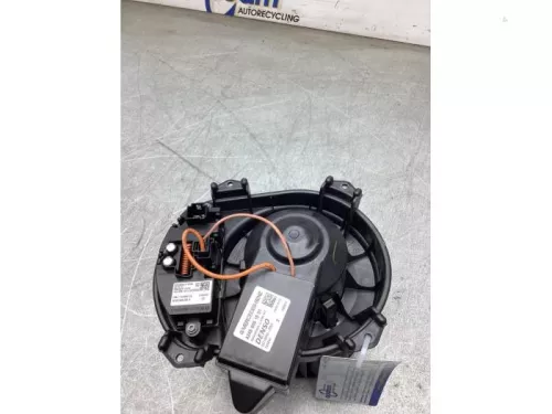 Kachel Ventilatiemotor-8239140 (22357922)